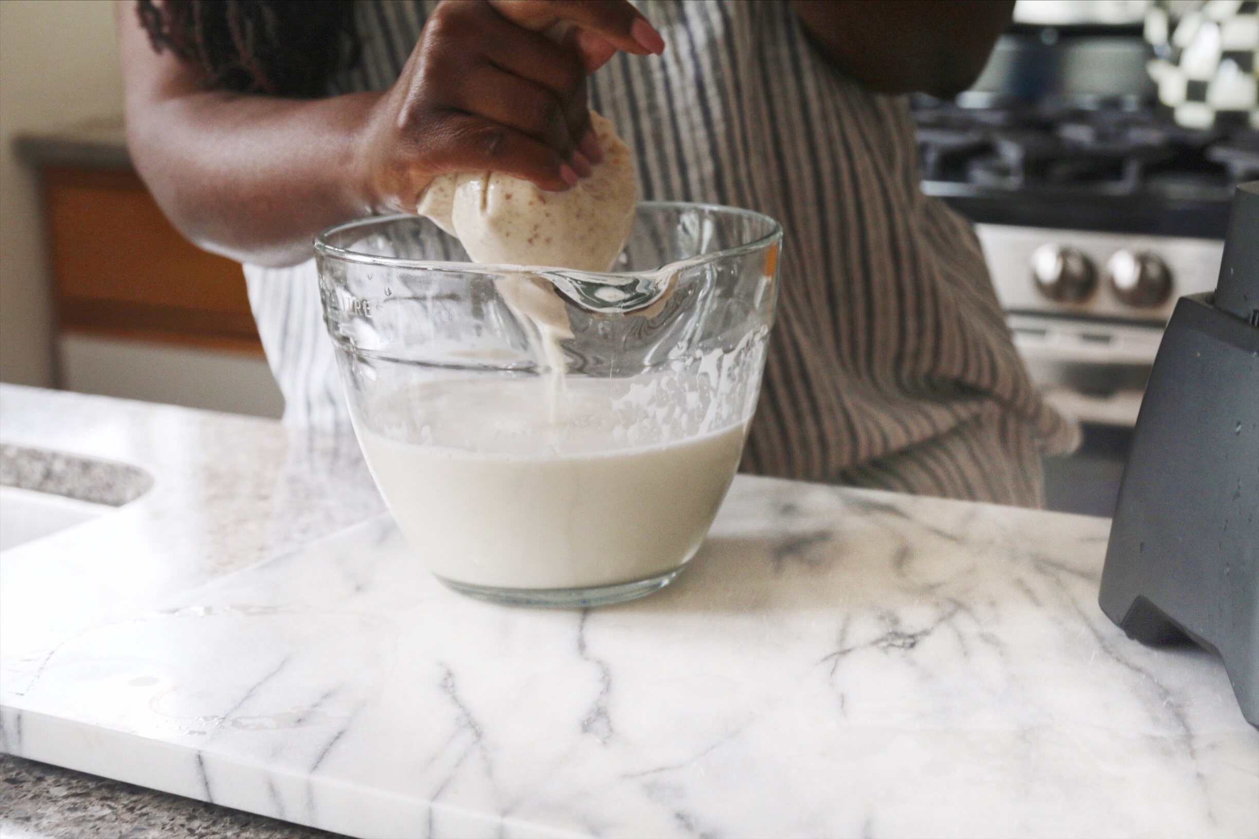how to make diy almond milk